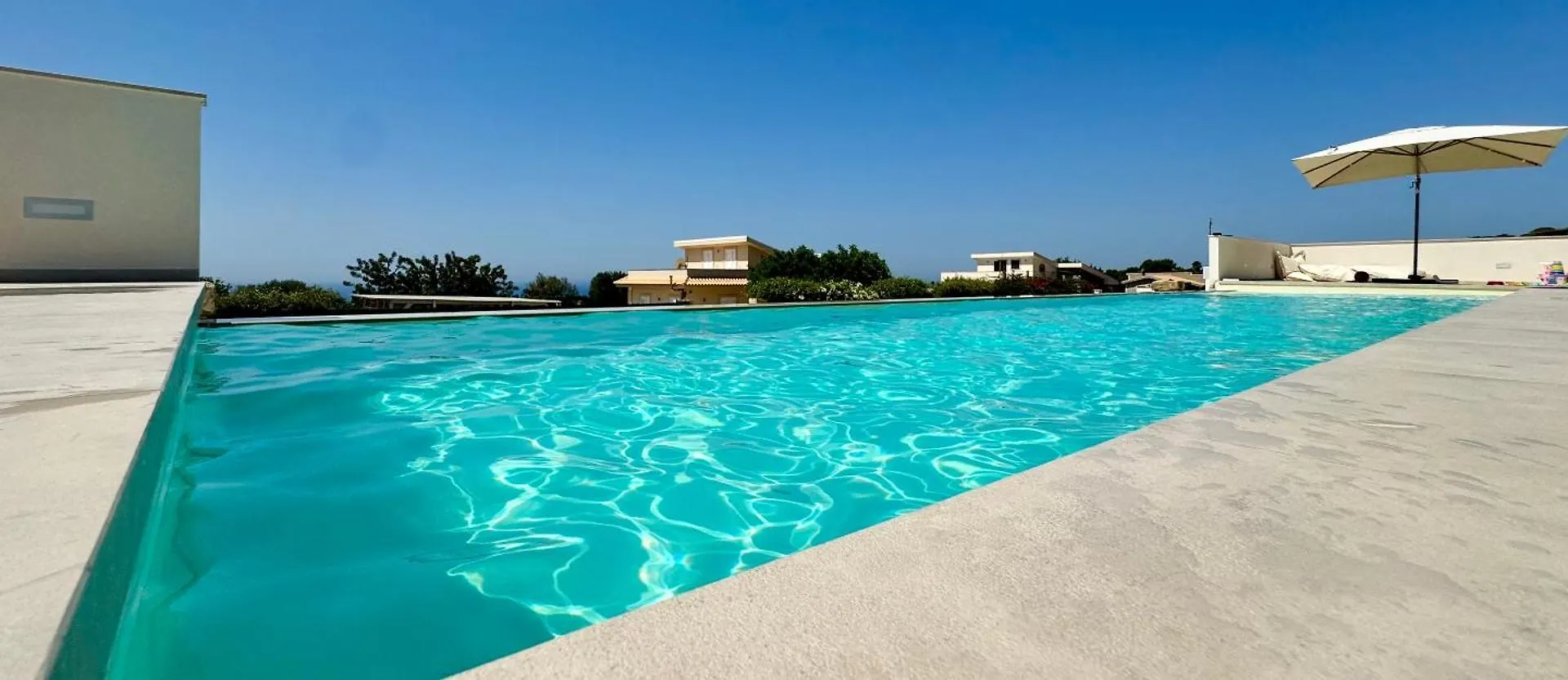 Villa Dolce Vita Sampieri Guest house